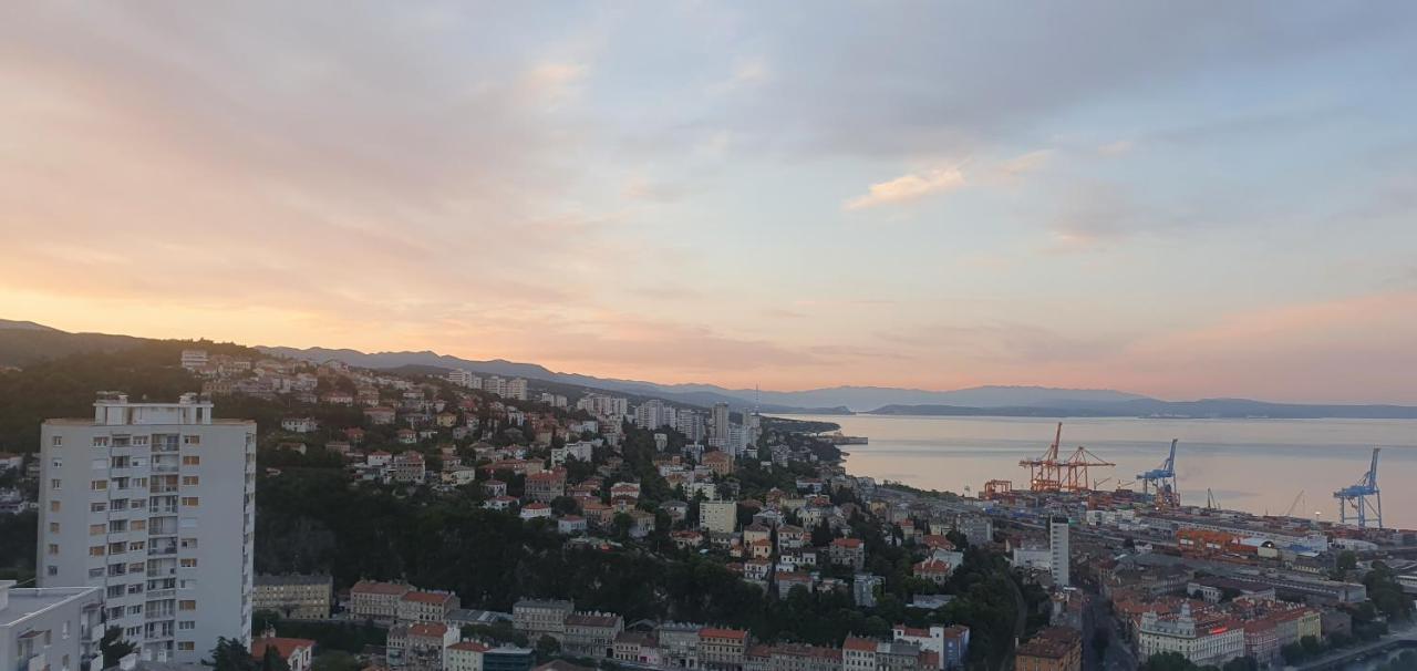 City Lights Penthouse Rijeka Exterior photo